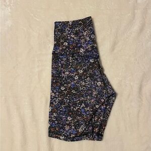 Lululemon Align High-Rise Short 6” (Size 4) (Color: Floral Burst Multi